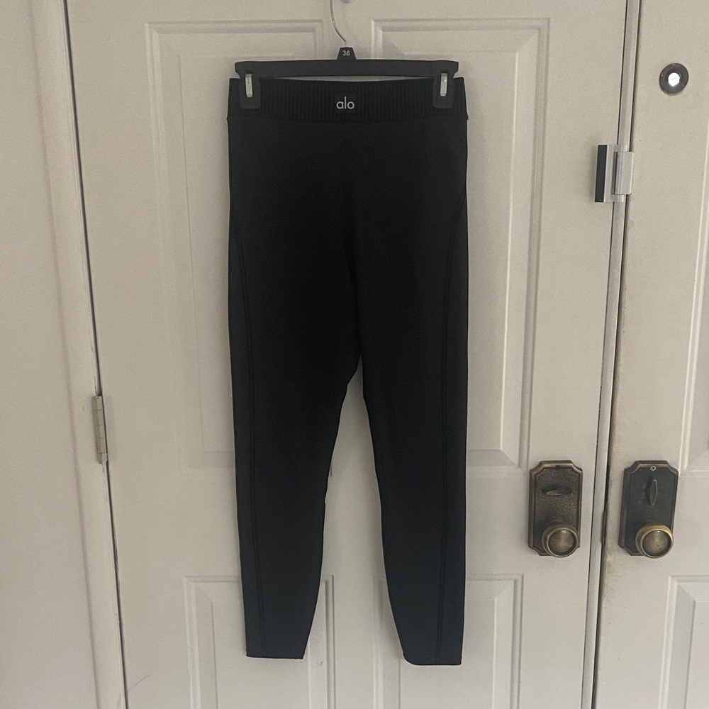 ALO Airlift High-Waist 7/8 Line Up Leggings
